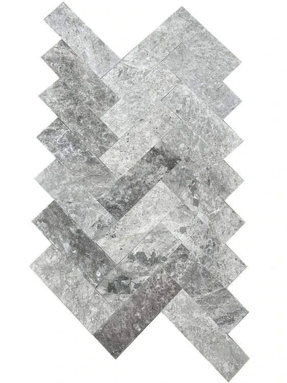 Subtelne użylenie marmuru Tundra Grey