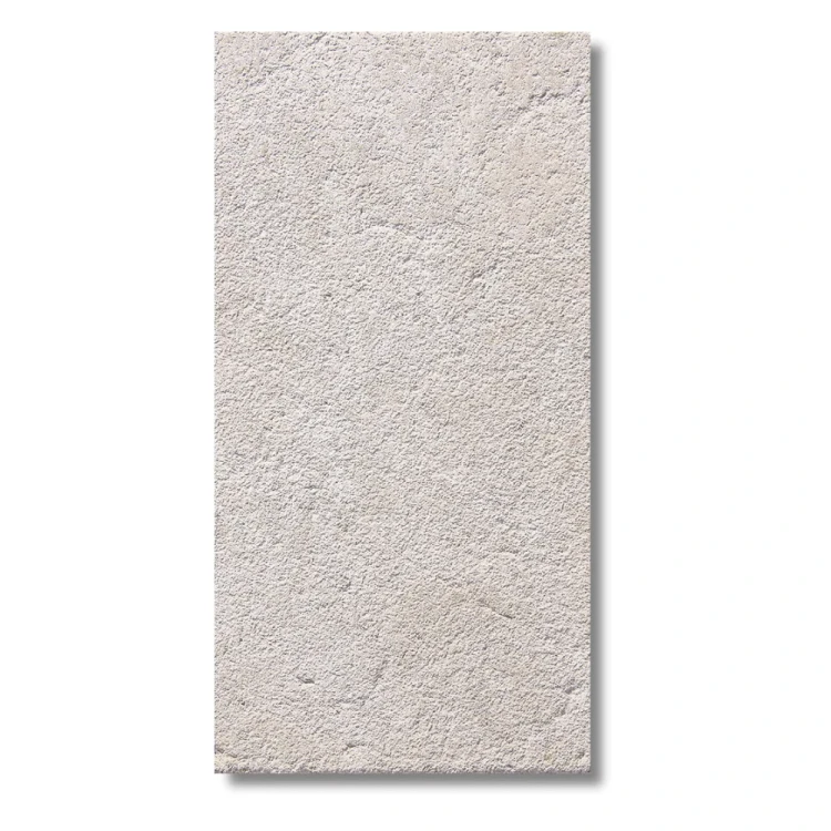 Płyta trawertynowa Light Vein Cut piaskowana 60x90 cm.